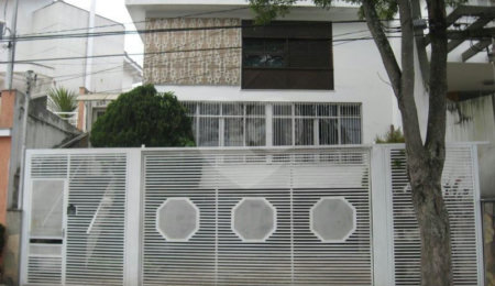 Sobrado à venda com 4 quartos, sendo 1 suíte,  em Palmas do Tremembé, São Paulo, SP