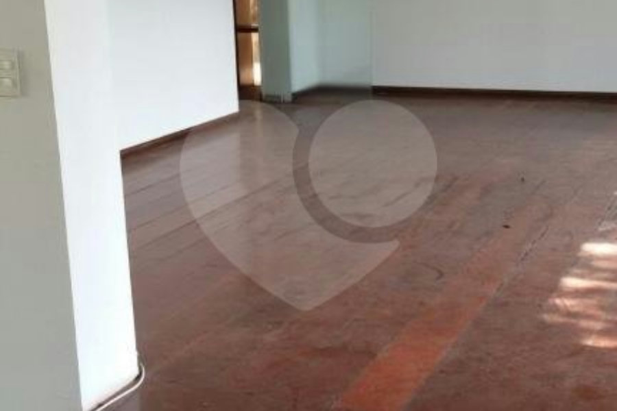 Casa à venda com 3 suítes em Vila Albertina, São Paulo, SP