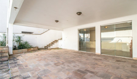 Casa à venda com 5 quartos, sendo 4 suítes, em Jardim Prudência, São Paulo, SP