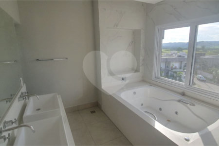 Casa à venda ou para alugar com 4 suítes no condomínio Residencial Jaguary, São José dos Campos - SP