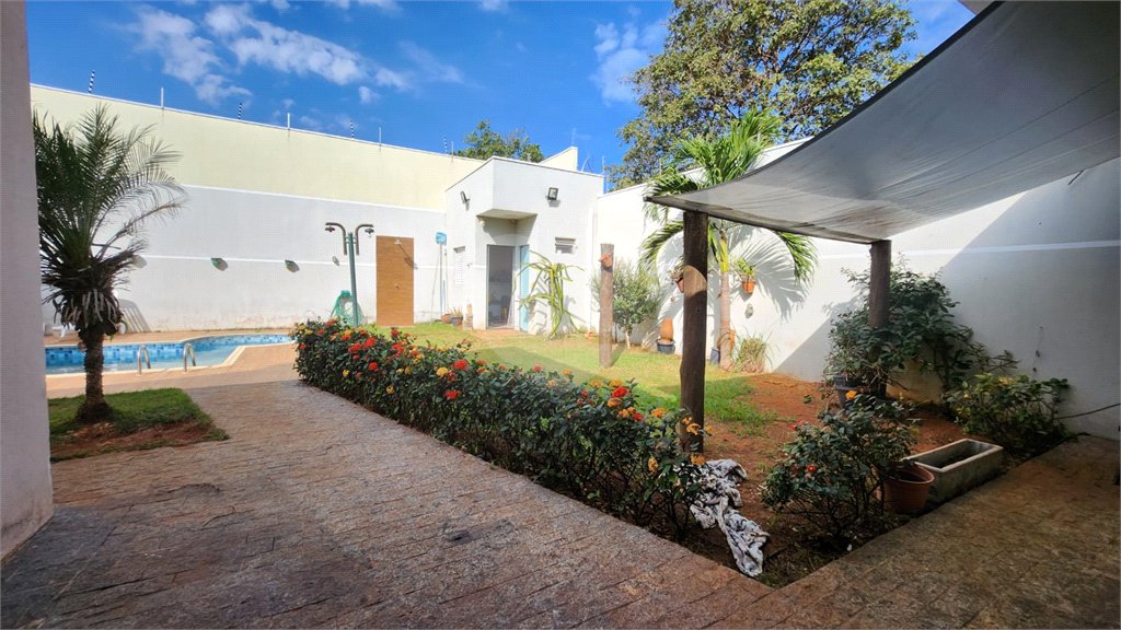 Casa à venda com 3 quartos, sendo 1 suíte,  em Cidade Jardim, Araraquara, SP