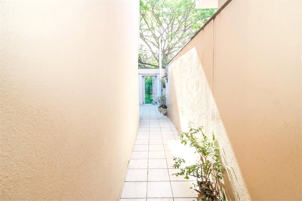Casa para alugar com 3 suítes em Alto da Lapa, São Paulo, SP