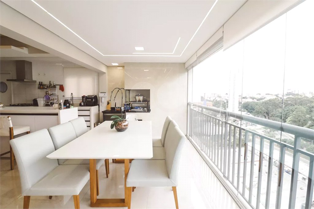 Apartamento à venda com 3 quartos, sendo 1 suíte,  em Vila Dom Pedro II, São Paulo, SP