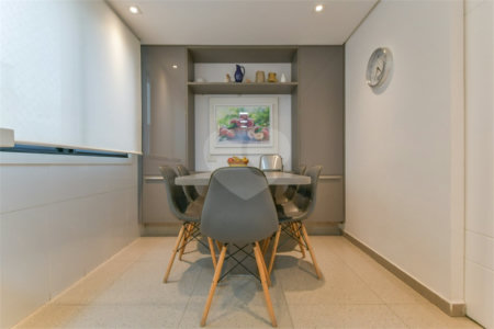 Apartamento à venda com 4 quartos, sendo 2 suítes, em Panamby, São Paulo, SP