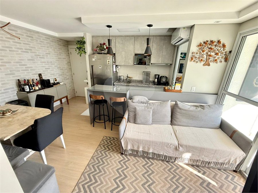 Apartamento à venda com 3 quartos, sendo 1 suíte, em Vila Dom Pedro I, São Paulo, SP