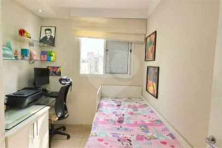 Apartamento à venda com 3 quartos, sendo 1 suíte,  em Vila Paulista, São Paulo, SP
