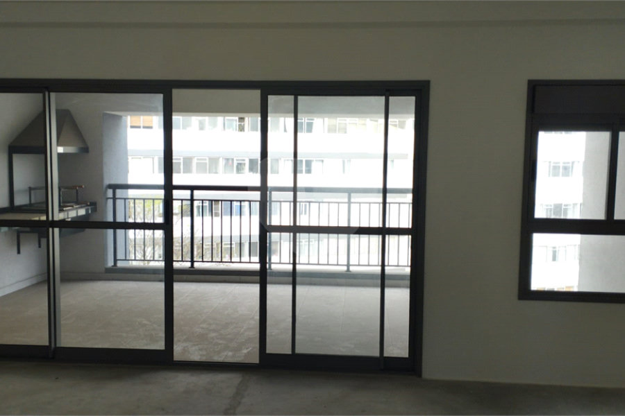 Apartamento à venda ou para alugar com 3 suítes em Mooca, São Paulo, SP