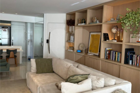 Apartamento à venda com 3 quartos, sendo 1 suíte,  em Jardim Leonor Mendes de Barros, São Paulo, SP