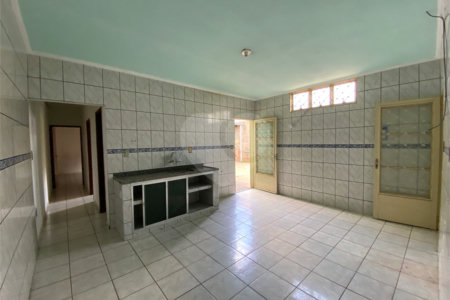 Casa à venda com 2 quartos em Loteamento Municipal São Carlos 3, São Carlos, SP