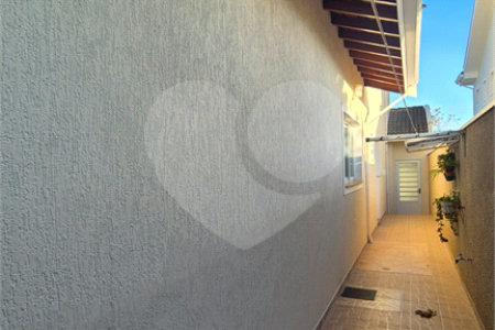 Casa para alugar com 3 quartos, sendo 1 suíte, no condomínio Recanto dos Paturis, Vinhedo - SP