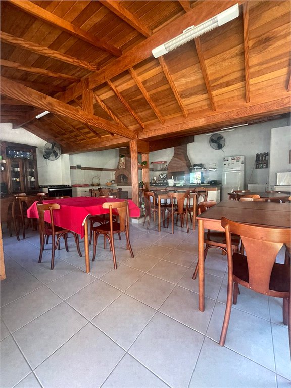 Casa à venda com 3 quartos, sendo 2 suítes,  em Vila Oliveira, Mogi das Cruzes, SP