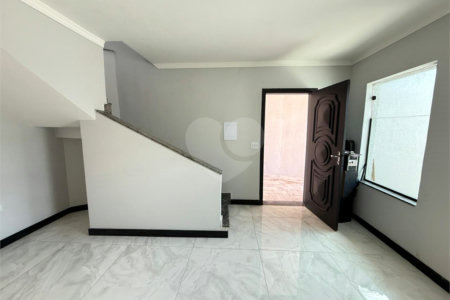 Casa à venda com 3 quartos, sendo 1 suíte, em Vila Rosália, Guarulhos, SP