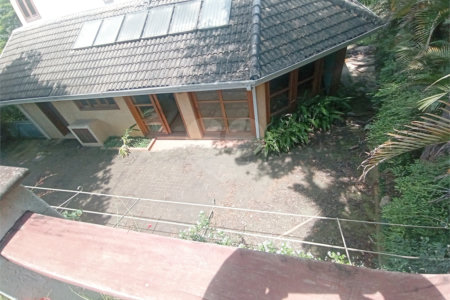 Casa à venda com 3 quartos, sendo 1 suíte,  no condomínio Estância Marambaia, Vinhedo - SP