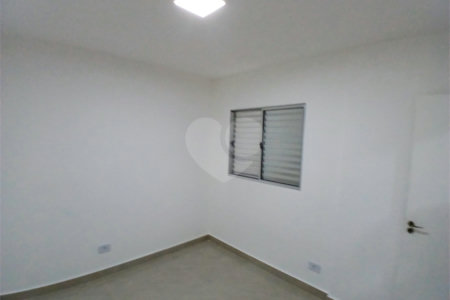 Casa à venda com 3 quartos, sendo 1 suíte, no condomínio Res Saint Honoré, São Paulo - SP