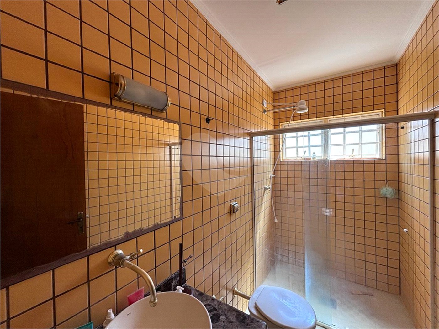 Casa à venda com 5 quartos, sendo 2 suítes,  em Jardim Maristela, Atibaia, SP
