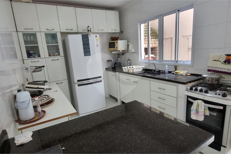 Casa à venda com 3 quartos, sendo 1 suíte, no condomínio Residencial Açaí, São Paulo - SP