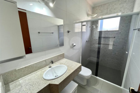 Casa Térrea à venda com 3 quartos, sendo 1 suíte,  em Cidade Universitária, Campinas, SP