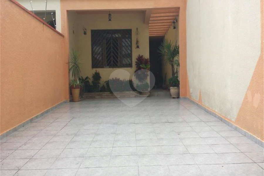 Sobrado à venda com 4 quartos, sendo 2 suítes,  em Jabaquara, São Paulo, SP