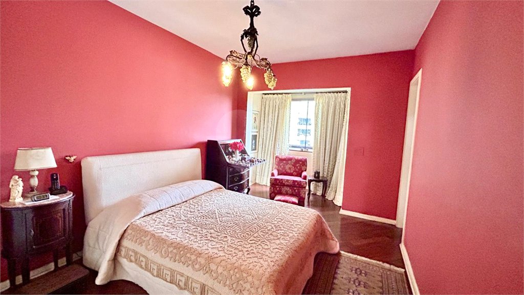 Apartamento à venda com 3 suítes em Vila Suzana, São Paulo, SP