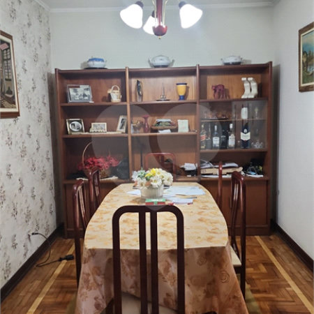 Casa à venda com 3 quartos, sendo 2 suítes, em Indianópolis, São Paulo, SP