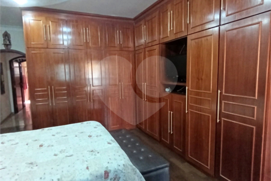 Sobrado à venda com 4 quartos, sendo 1 suíte, em Jaçanã, São Paulo, SP
