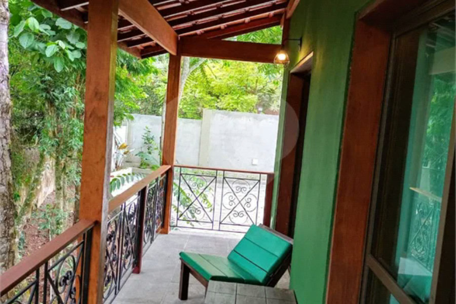 Casa à venda ou para alugar com 5 quartos, sendo 4 suítes, no condomínio Associação Reserva das Hortênsias, Mairiporã - SP