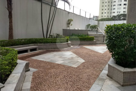 Apartamento à venda com 4 quartos, sendo 3 suítes, em Aclimação, São Paulo, SP