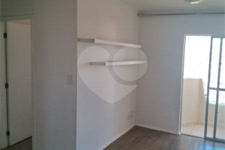 Apartamento à venda com 2 quartos em Vila Mazzei, São Paulo, SP