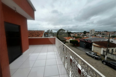Casa à venda com 3 quartos, sendo 1 suíte, em Jardim Itália, Itapetininga, SP
