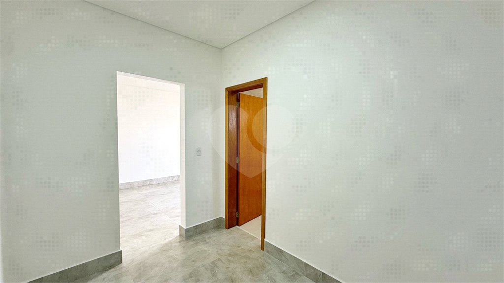 Casa à venda com 3 quartos, sendo 1 suíte,  no condomínio Jardim Piemonte, Indaiatuba - SP