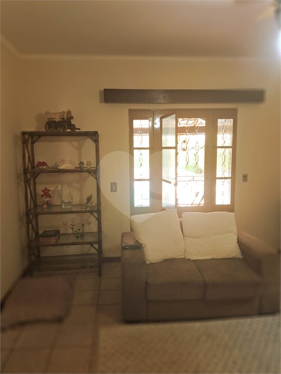 Casa à venda com 3 quartos, sendo 1 suíte, no condomínio Acmti - Colinas do Mosteiro, Terras de Itaici e Recanto dos Pássaros, Indaiatuba - SP