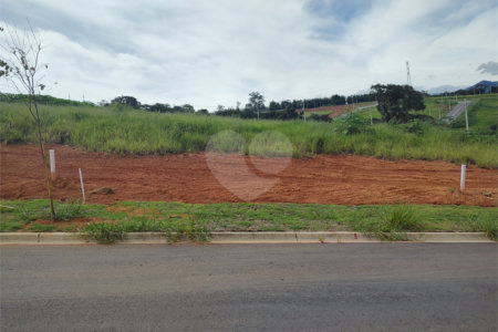 Terreno à venda no Condominio Elementum em Atibaia