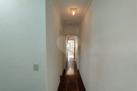 Sobrado à venda com 3 quartos, sendo 1 suíte, em Jardim Ester, São Paulo, SP
