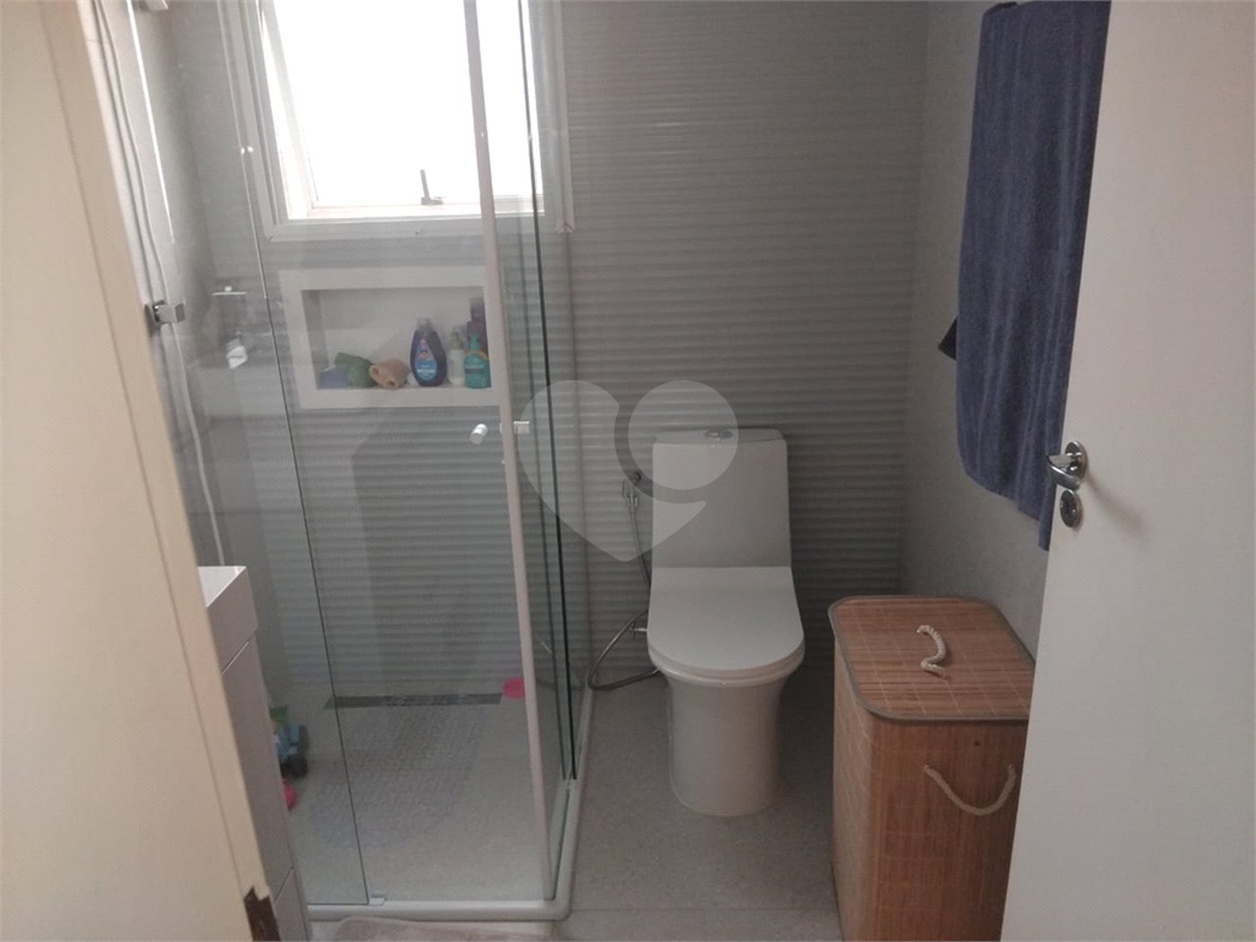 Casa à venda com 4 quartos, sendo 1 suíte,  no condomínio Vivaldi, Mogi das Cruzes - SP