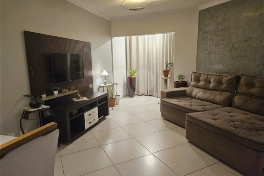 Apartamento à venda com 3 quartos, sendo 1 suíte, em Santana, São Paulo, SP