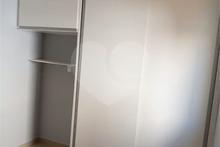 Casa à venda com 3 quartos, sendo 1 suíte,  no condomínio Residencial Eldorado, São Carlos - SP