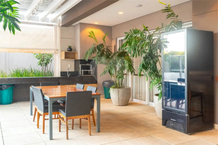 Apartamento à venda com 2 quartos, sendo 1 suíte,  em Jardim das Acácias, São Paulo, SP