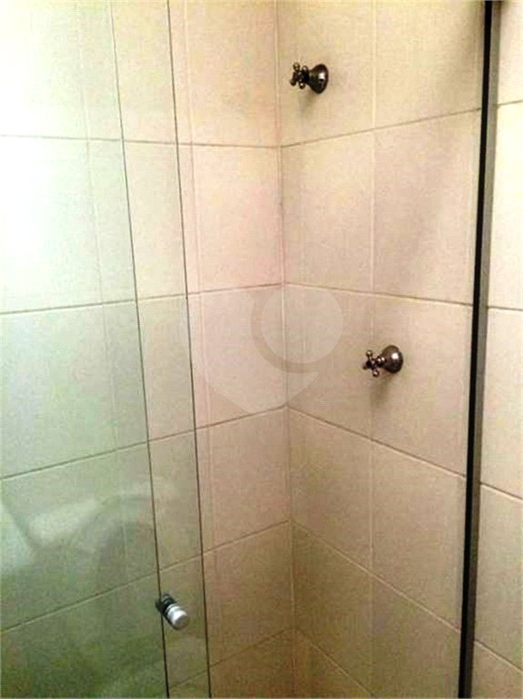 Casa à venda com 3 quartos, sendo 1 suíte, no condomínio Vila das Macieiras, São Paulo - SP
