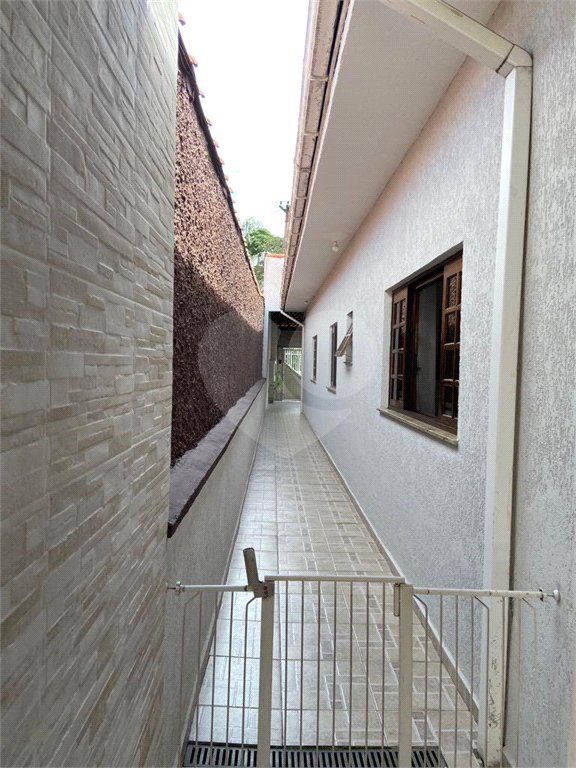Casa à venda com 3 quartos, sendo 1 suíte, em Vila Acoreana, Poá, SP