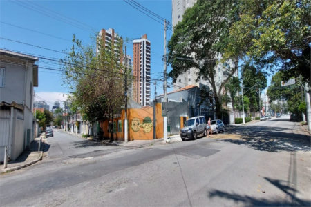Terreno à venda ou para alugar em Chácara Santo Antônio, São Paulo, SP