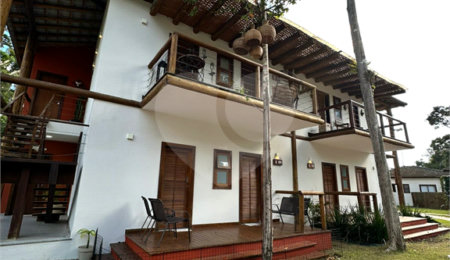 Casa à venda com 2 quartos, sendo 1 suíte,  no Centro / Arraial D'ajuda, Porto Seguro, BA