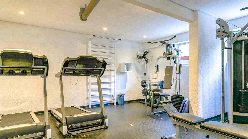 Apartamento à venda com 3 quartos, sendo 2 suítes, em Pinheiros, São Paulo, SP
