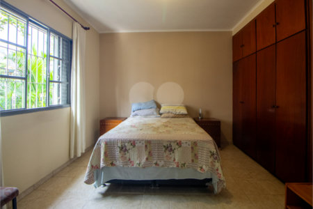 Casa à venda com 3 quartos, sendo 1 suíte, em Chácara Inglesa, São Paulo, SP