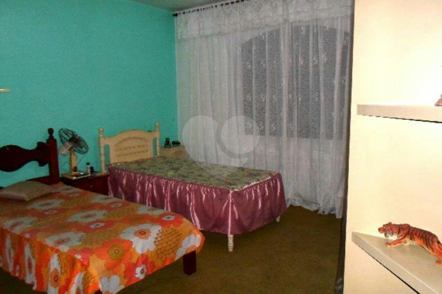 Sobrado à venda com 4 quartos, sendo 2 suítes, em Jardim Leonor Mendes de Barros, São Paulo, SP