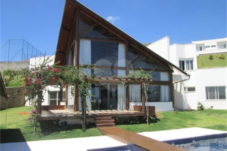 Casa à venda com 6 suítes no condomínio Jardim Primavera, Louveira - SP