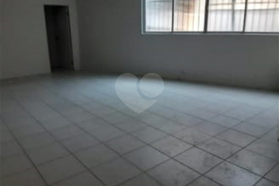 Prédio à venda com 4 quartos, sendo 1 suíte, em Santana, São Paulo, SP