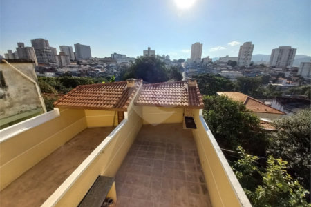 Sobrado à venda com 3 suítes em Vila Gustavo, São Paulo, SP