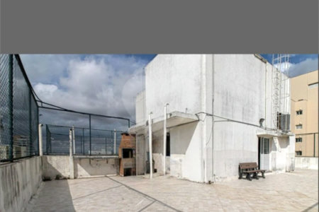 Apartamento à venda com 3 quartos, sendo 1 suíte,  em Aclimação, São Paulo, SP