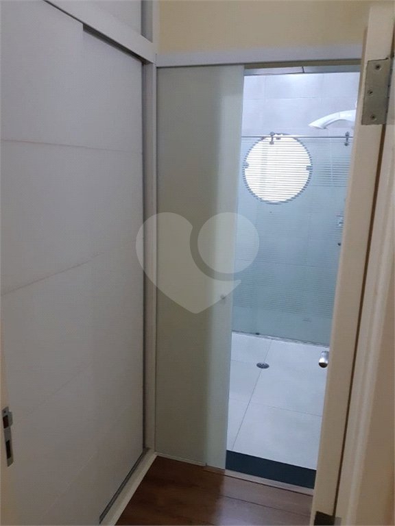 Sobrado à venda com 3 quartos, sendo 2 suítes,  em Vila Paulicéia, São Paulo, SP