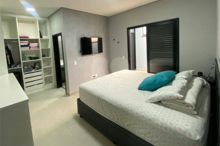 Casa à venda com 3 quartos, sendo 1 suíte, no condomínio Vila Rica, Indaiatuba - SP